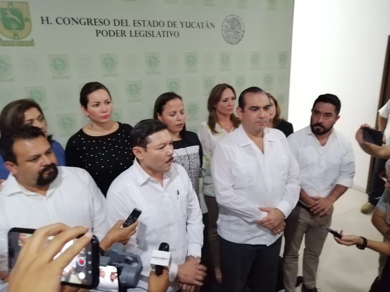 Traiciona el PRI a los yucatecos, se niegan legisladores  a aprobar recursos para rescatar al estado