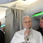 León XIV defiende el uso de puentes de paz ante los ataques de Trump