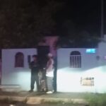 Vecinos se enfrentan a pedradas y bombas molovot en Vergel V